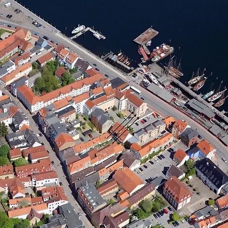 Kleine 10 - Parterre Flensburg
